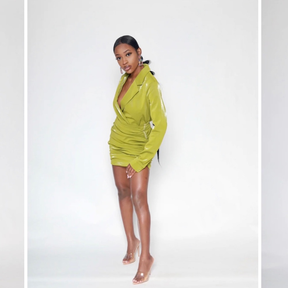 Exclusive Design 2 pc Skirt Set